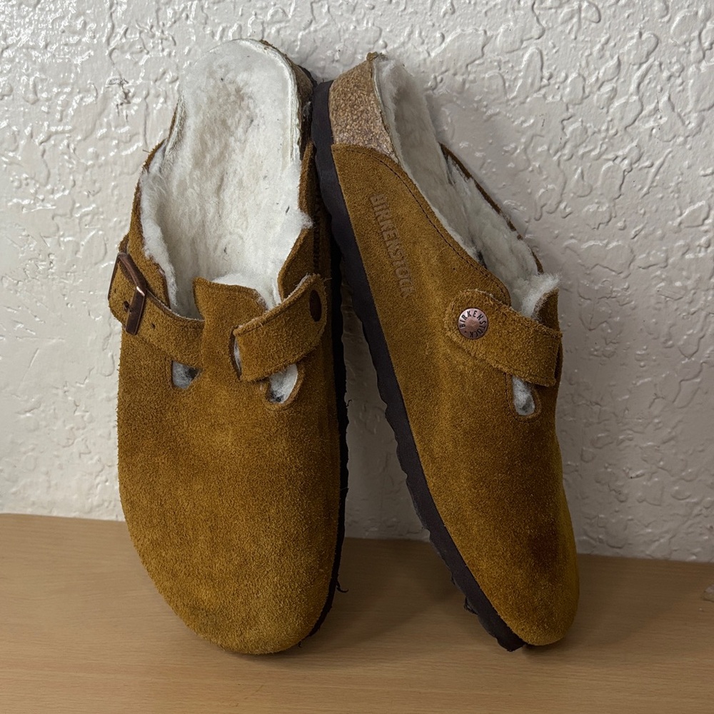 Birkenstock Suede Shearling Clogs - Mustard